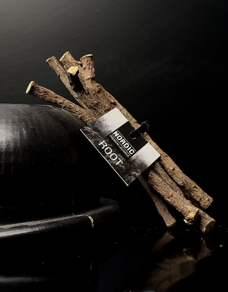 NATURAL LIQUORICE ROOT BUNDLE Black Liquorice Company
